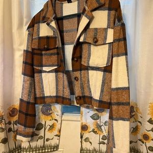 Cropped flannel - Size XS.